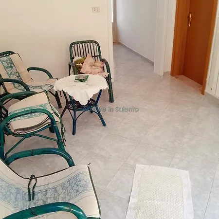 Casa Con Ampio Cortile Castrignano del Capo